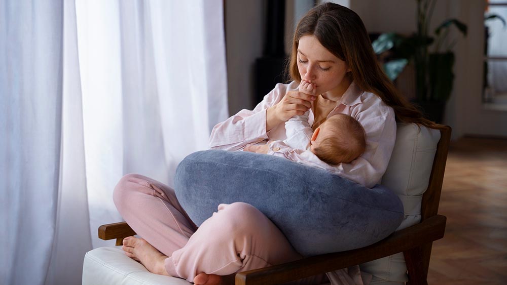 You are currently viewing Benefits of Breastfeeding for Mother & Baby