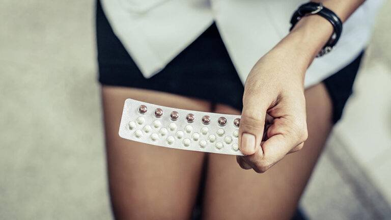 How to choose the right birth control method | Dr. Avhad Hospital