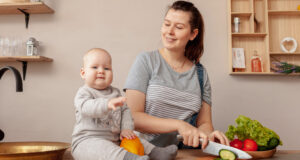 Read more about the article Know About Nursing Mothers Diet