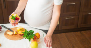Read more about the article Pregnancy Diet Chart Month-by-Month: What to Eat & Avoid
